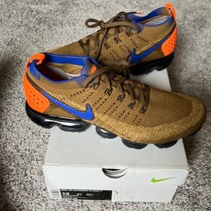 AUTHENTIC~ Nike Vapormax 2